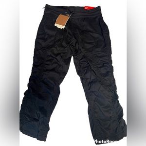 The North Face ladies capris